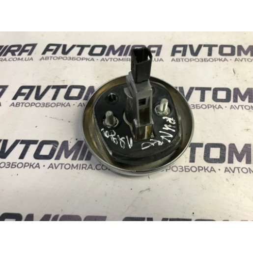 Кнопка відкривання кришки багажника Fiat Punto 2009-2011 735579354